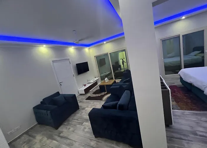 Modern Cozy In A Beautiful Apartment *